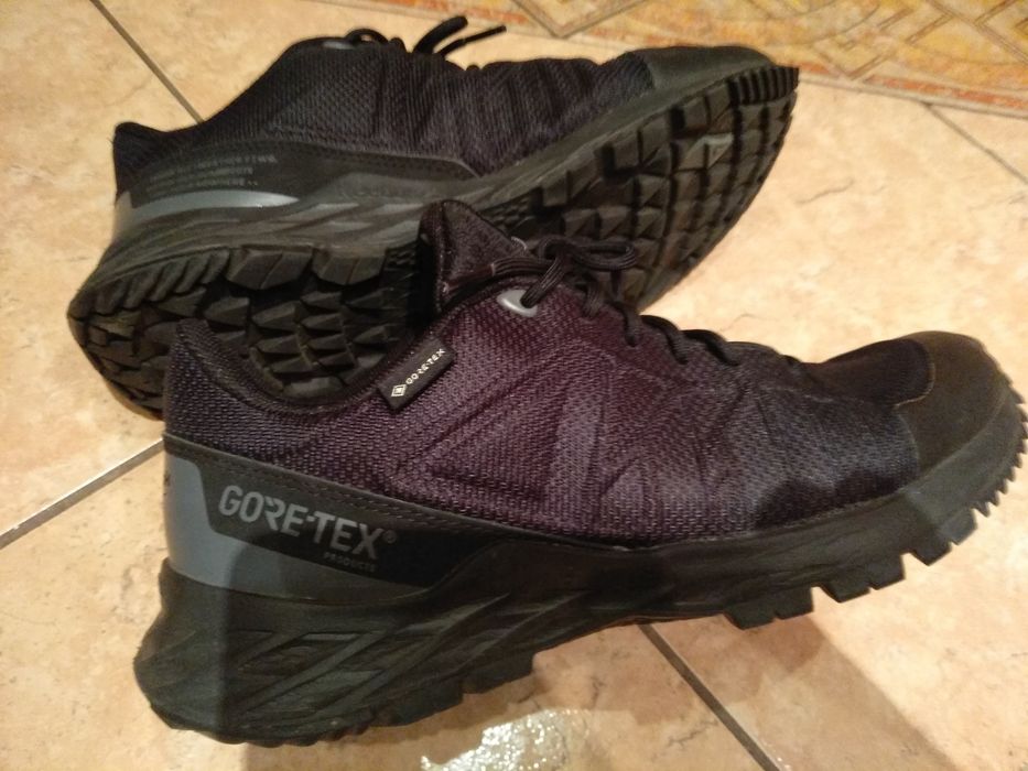 Reebok model GORTEX