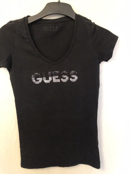 Czarna bawelniana kosxulka guess uniwersalna w bdb stanie
