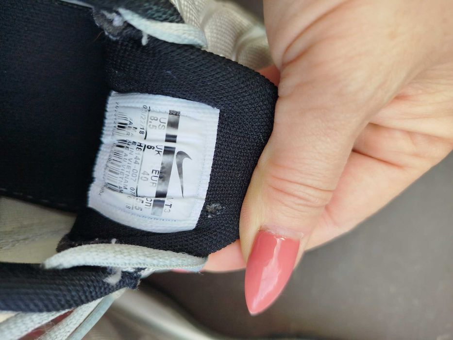 Buty damskie sportowe