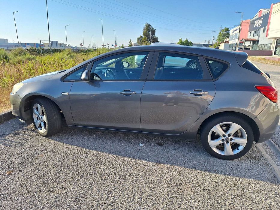 Opel Astra J - 1.3 CDTI