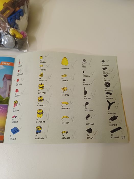 LEGO Despicable Me 4 Minions and Banana Car (75580) Посіпаки