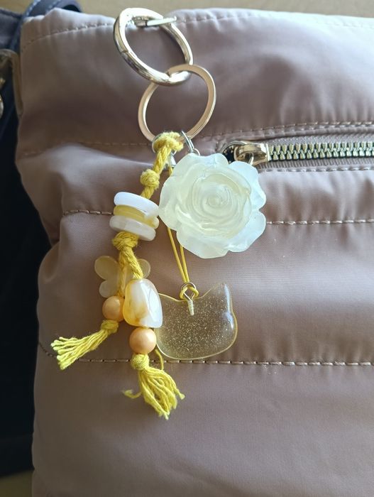Bag charm artesanal FLOR