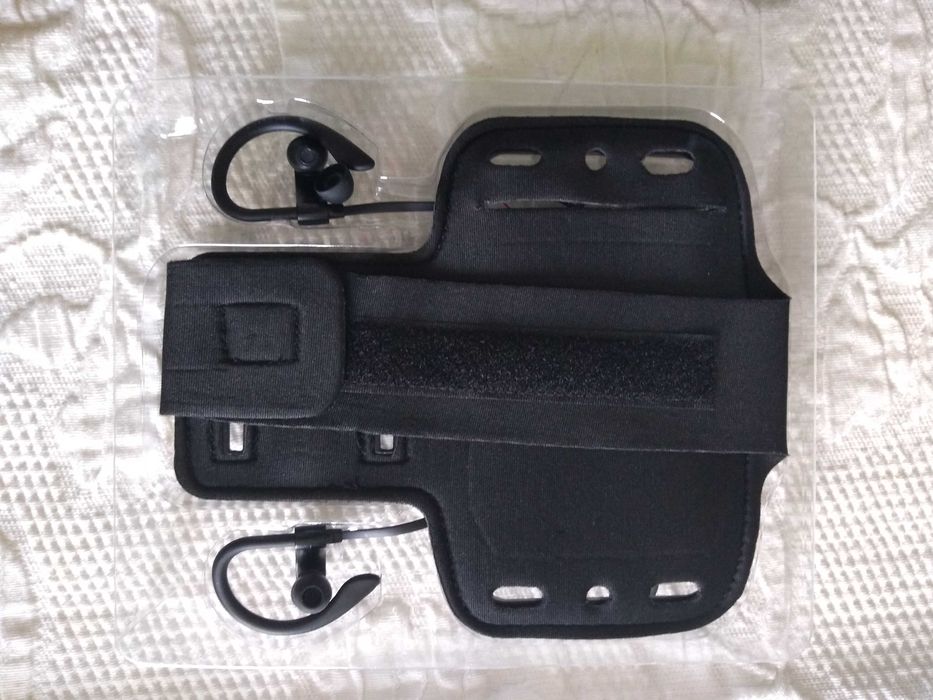 Pack desportivo de auriculares s/fio e braçadeira, NOVO!