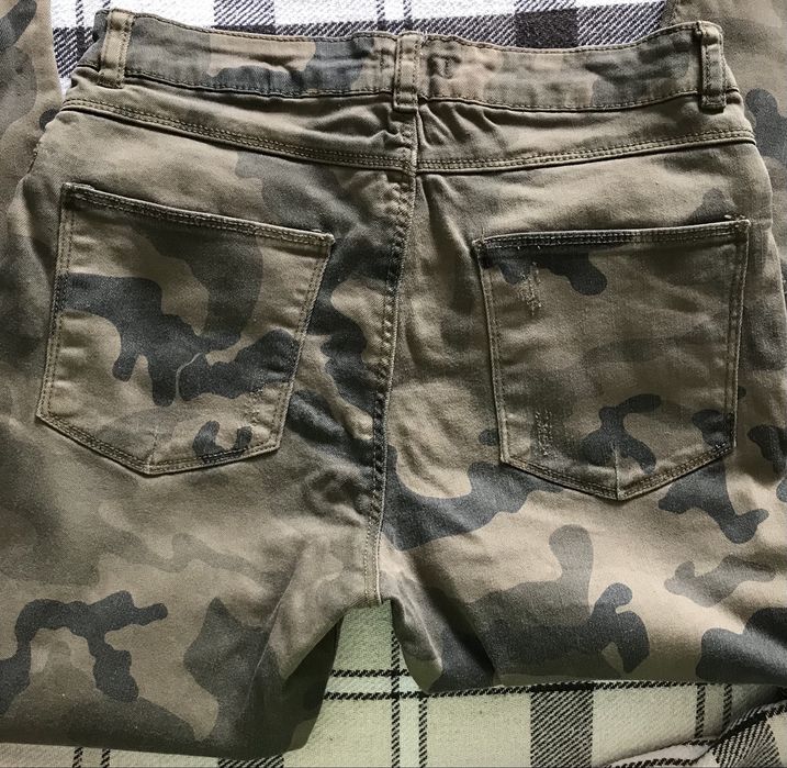 Джинси Bershka