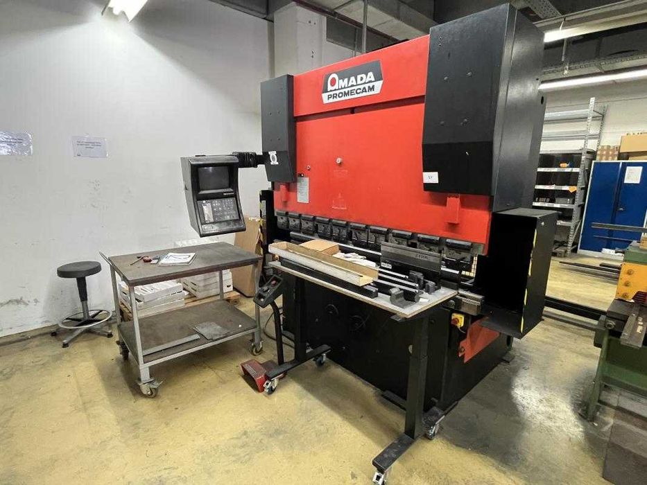 Гідравлічний прес. Листогиб (гибочный станок) Листогибочный с ЧПУ. CNC