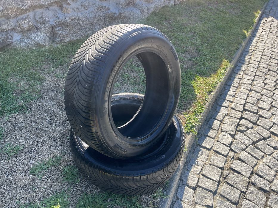 2 Pneus 205/55R16 Michelin CrossClimate - Bom estado