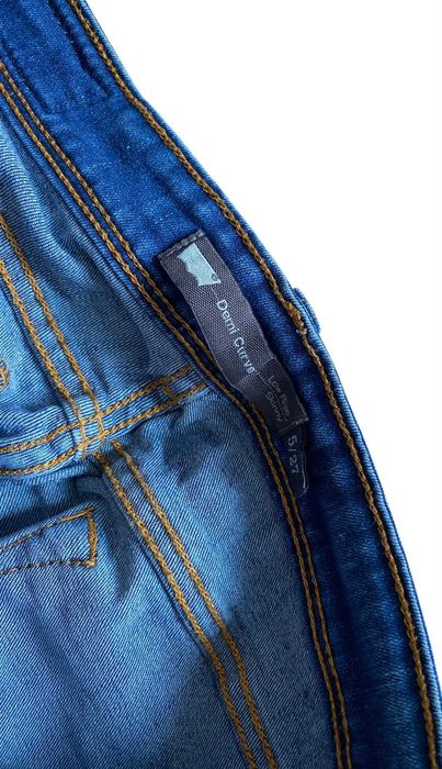 Levi's Demi Curve W27/L32, stan bardzo dobry