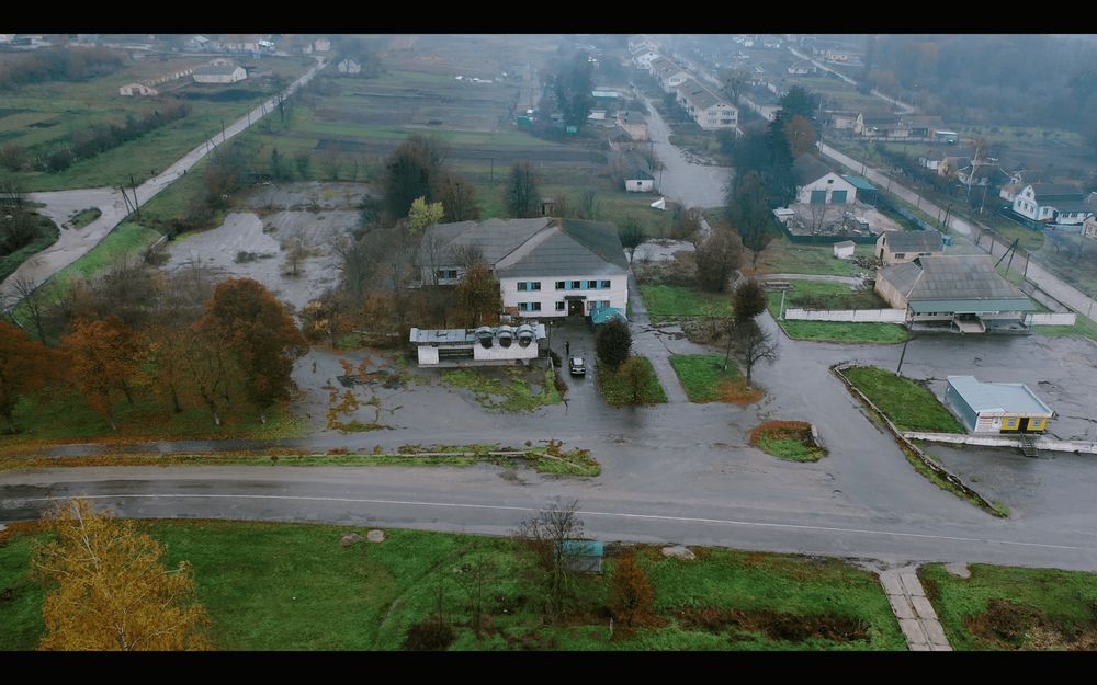 Продам комерційну нерухомість 800 м², Тетіїв, траса, 0,35 га