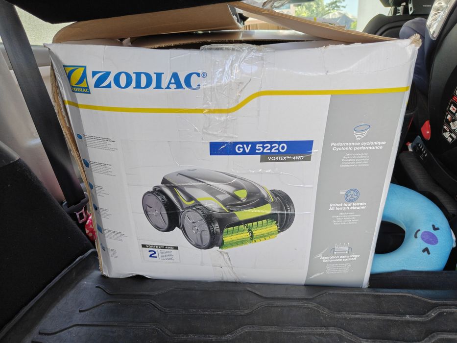 Robot Limpa Piscinas Zodiac GV 5220 Vortex 4WD – Como Novo (Usado 3x)
