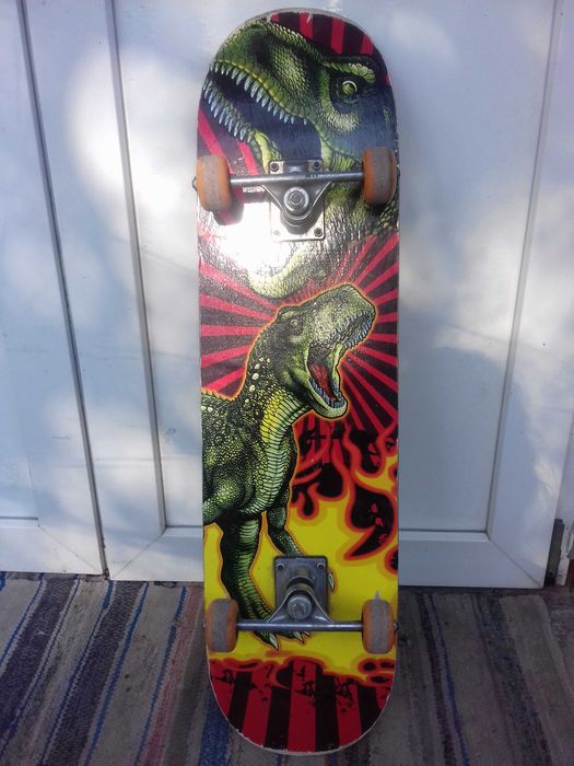 Скейт, скейтборд