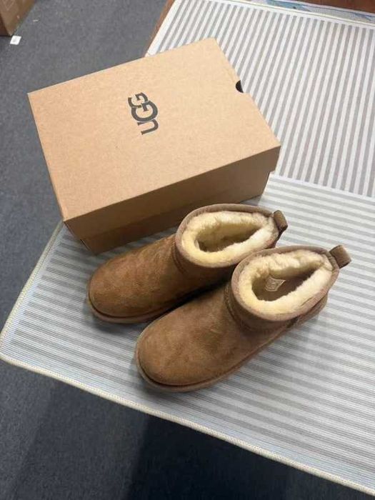 UGG Classic Mini Boots Chestnut r.39