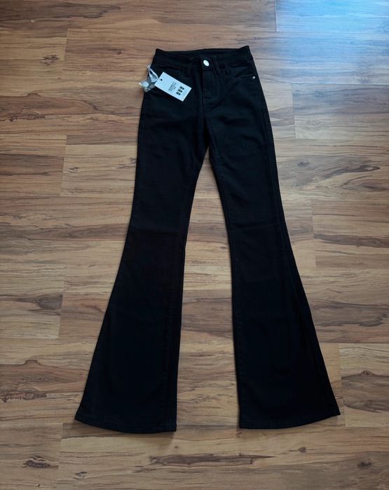Czarne spodnie dzwony/flare jeansy nowe  XXS elastyczne