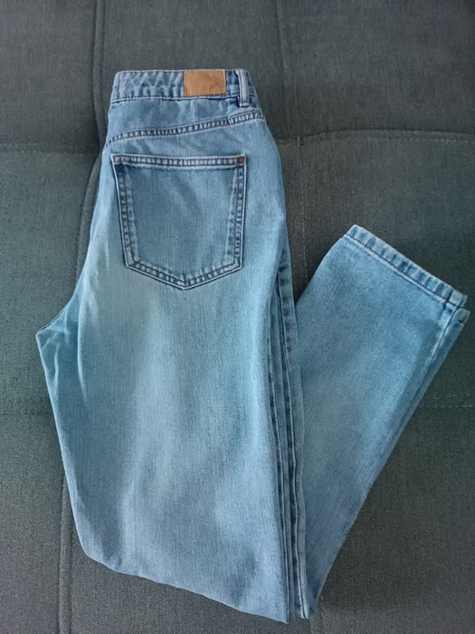 Jasne spodnie jeansowe
