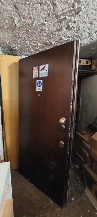 Drzwi Dierre  z demontażu 90 p do wewnątrz