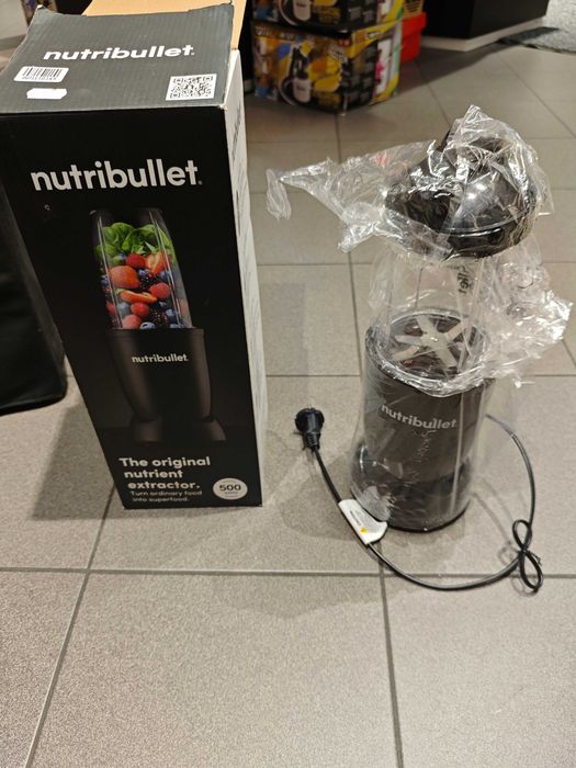 Nutribullet o poj. 700 ml i mocy 500 W
