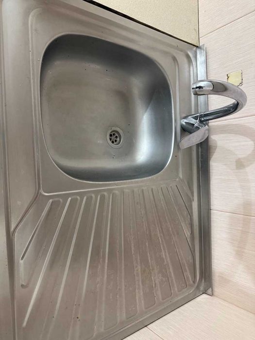 Мийка зі змішувачем . Змішувач WH. Мийка нержавіюча 800 х 600