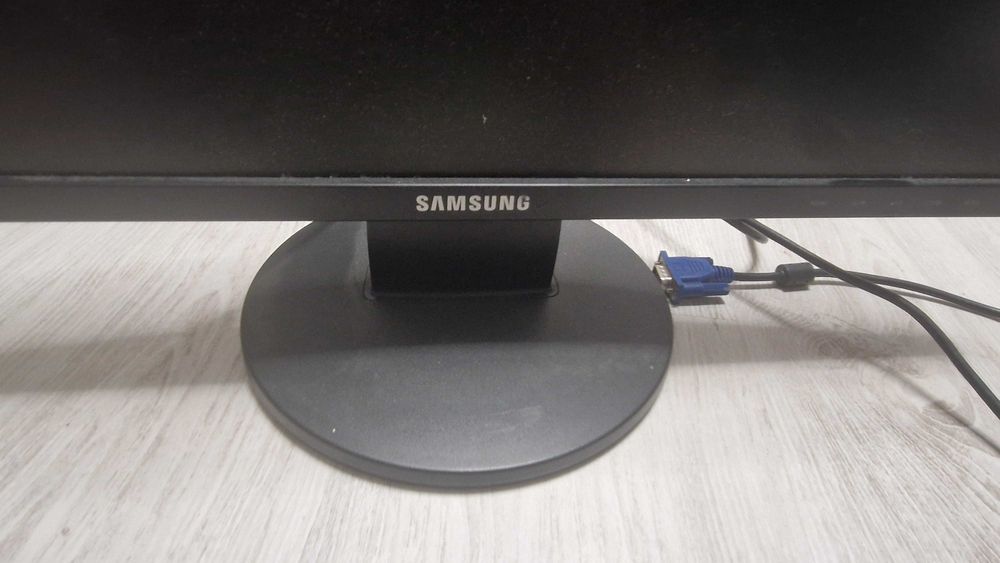 Monitor samsung SyncMaster 2443