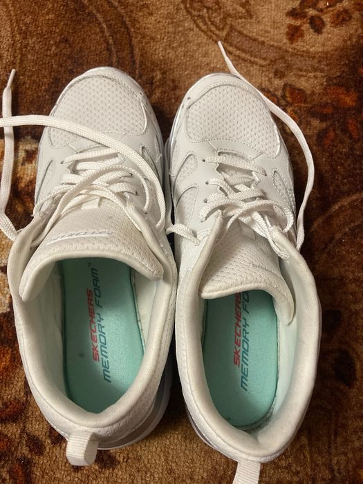 Кросівки Skechers summits suited