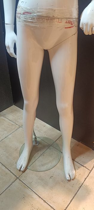 Manekin 150 cm dziecięcy pełnopostaciowy