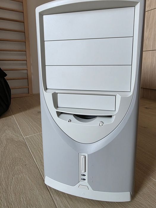 Obudowa ATX biała retro nowa