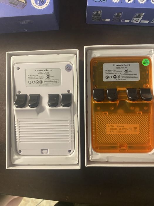 R36S retro konsolka emulatory