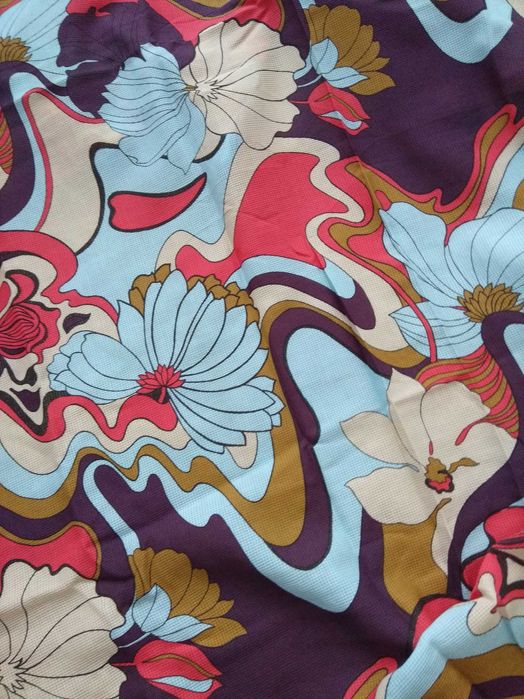 Tecido estampado em piquē de algodão