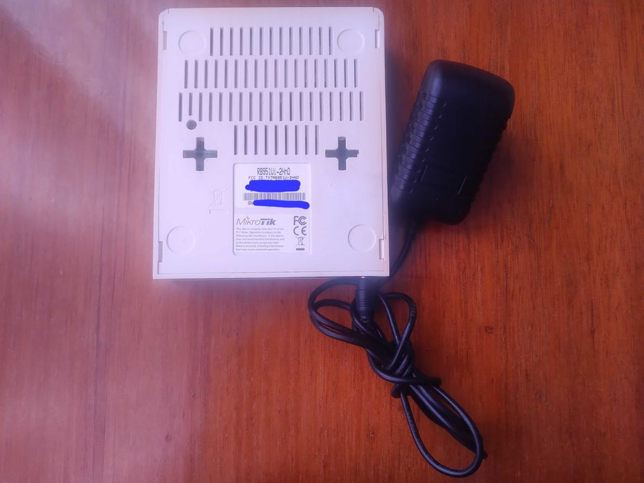 Роутер MikroTik RB951Ui-2HnD