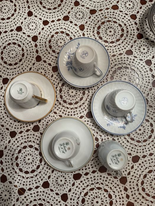 Conjunto de chávenas e pires Vista Alegre