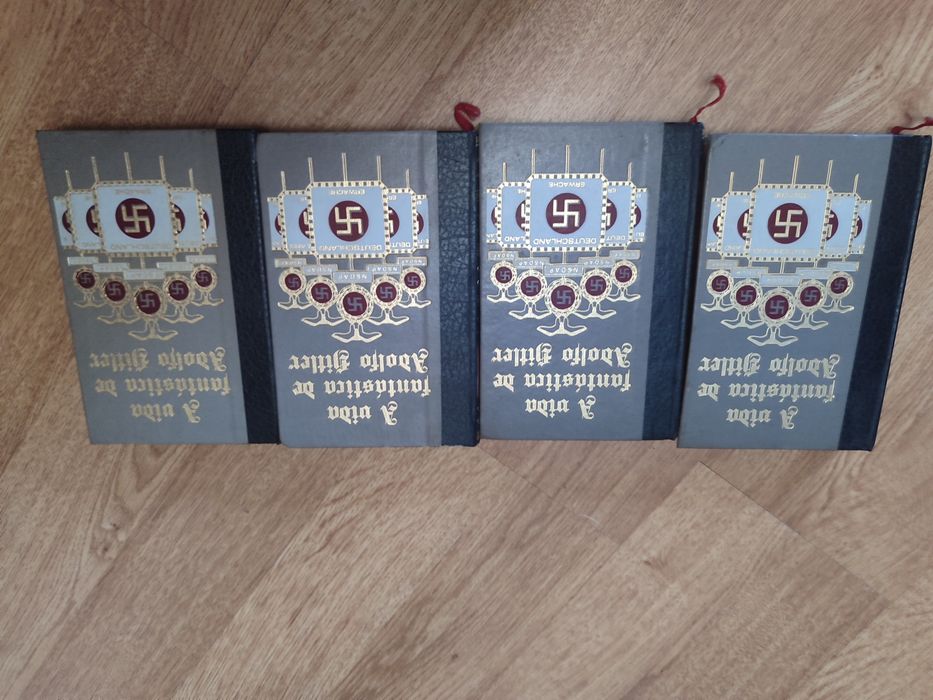Vendo coleção de livros "A vida fantástica de Adolfo Hitler"