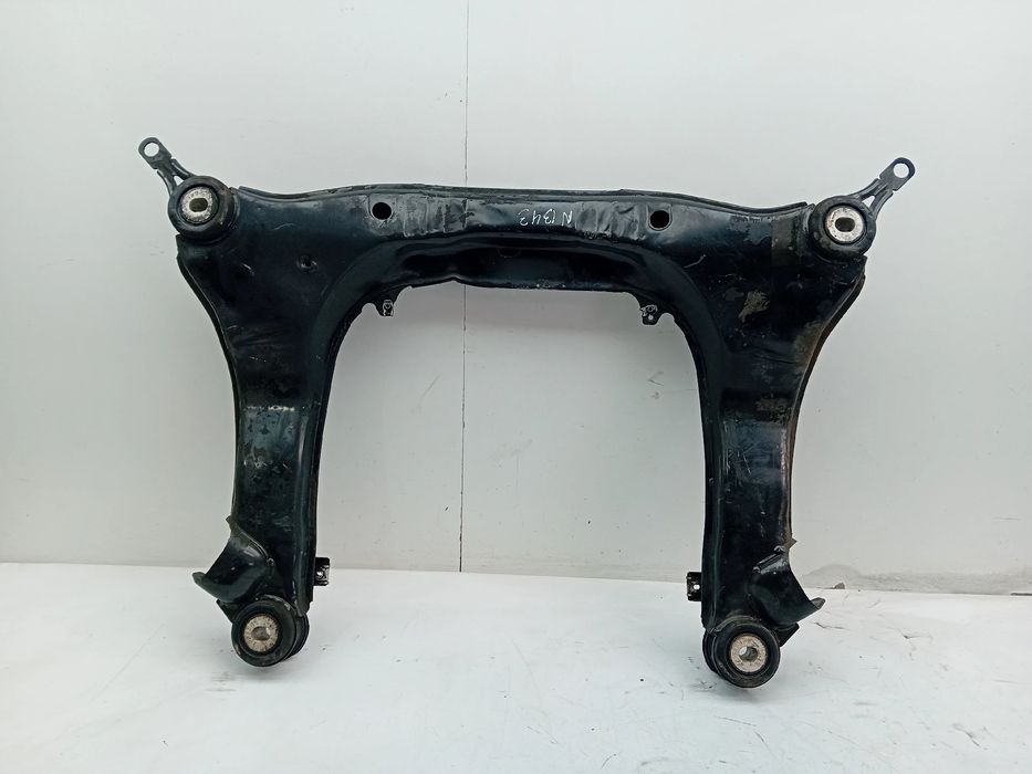 Charriot frente AUDI A4 (8E2, B6)