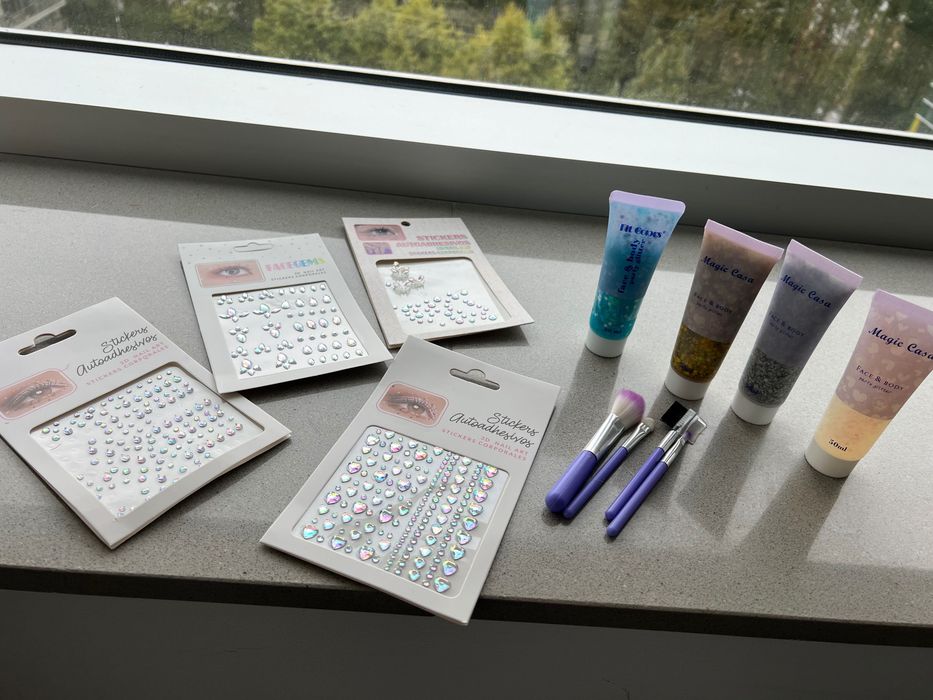Kit de pintura gel e pedras stickers