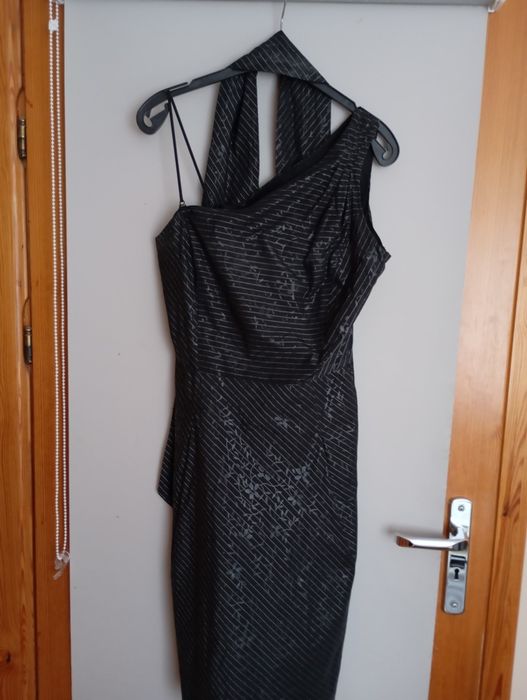 Sukienka czarna jedno ramię wesele elegancka 40