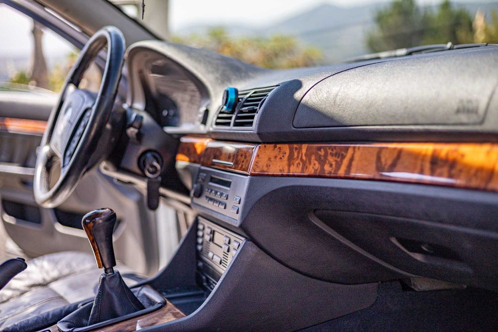 BMW 525 tds, de fevereiro de 1998
