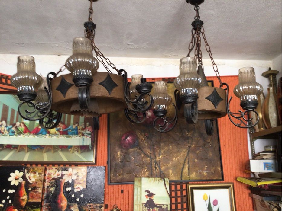 Lote deantiguidades e velharias para venda todas em bom estado.ver todas as fotos ,preços para revendedores.