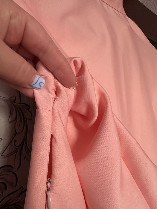 Ніжна сукня     .