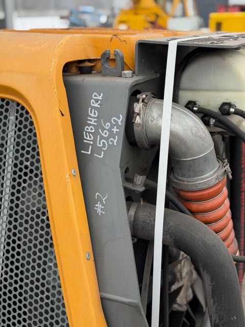 liebherr L 566 chłodnice komplet z silnikiem