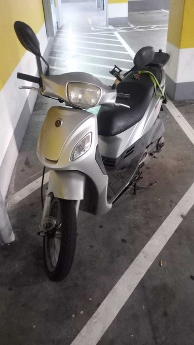 Caixa termica/capacete adulto/capacete infantil e moto.