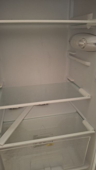 Продам компактний холодильник Hansa