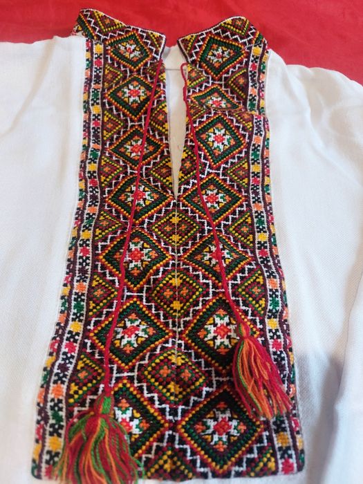 Підліткова вишиванка