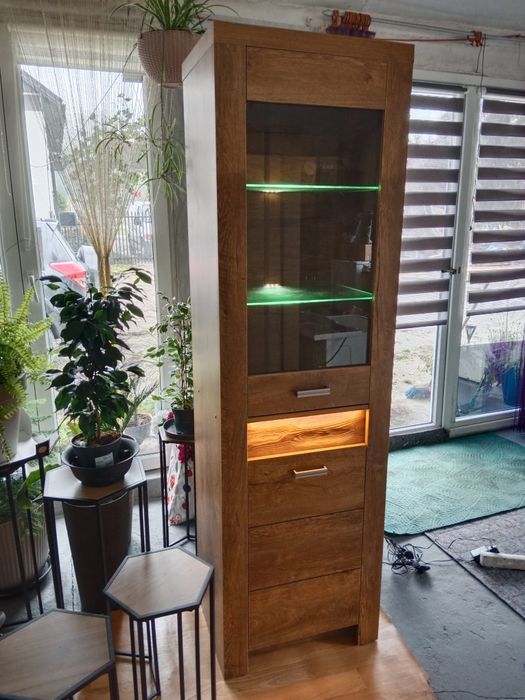 Witryna w idealnym  stanie!!!