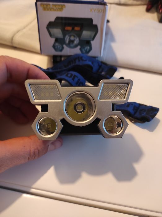 Lanterna de cabeça recarregável