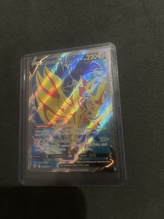 Karta pokemon zamazenta V full art