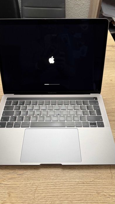 MacBook Pro 13" (2019) – 4 Thunderbolt – 256GB – Muito bom estado – 349€