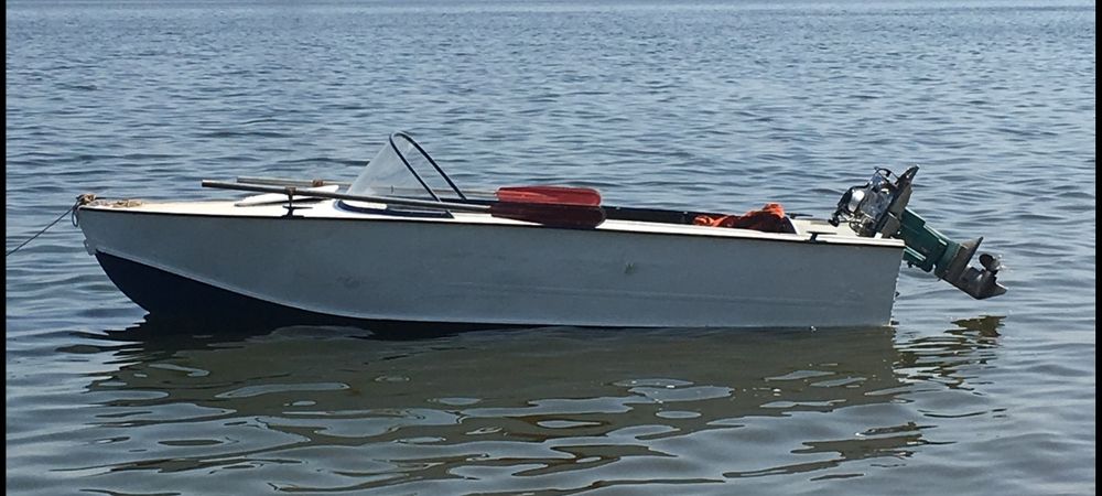 Катер Прогресс 4