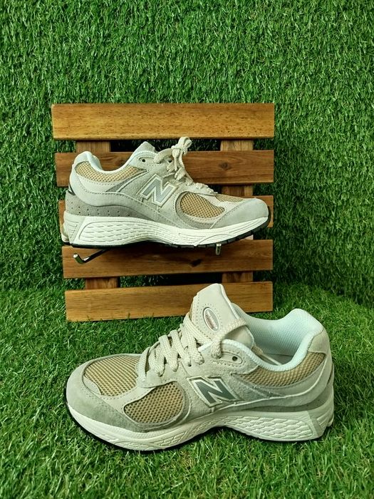 Buty New Balance 2002R