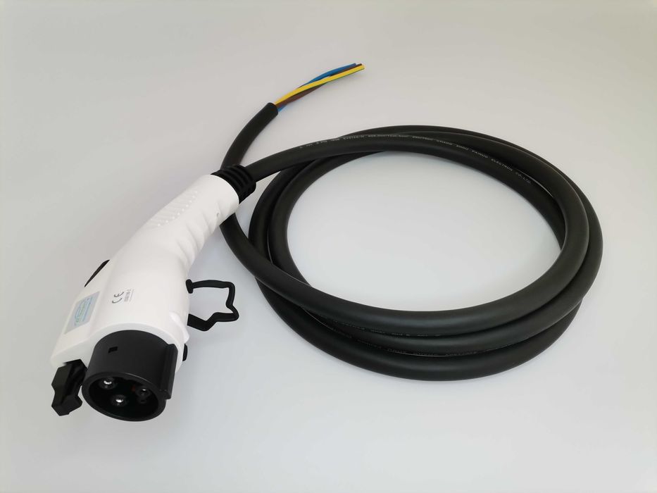 32A CABLE WITH MENNEKES TYPE 1 CONNECTOR FOR ELECTRIC/HYBRID VEHICLES64750637479683121