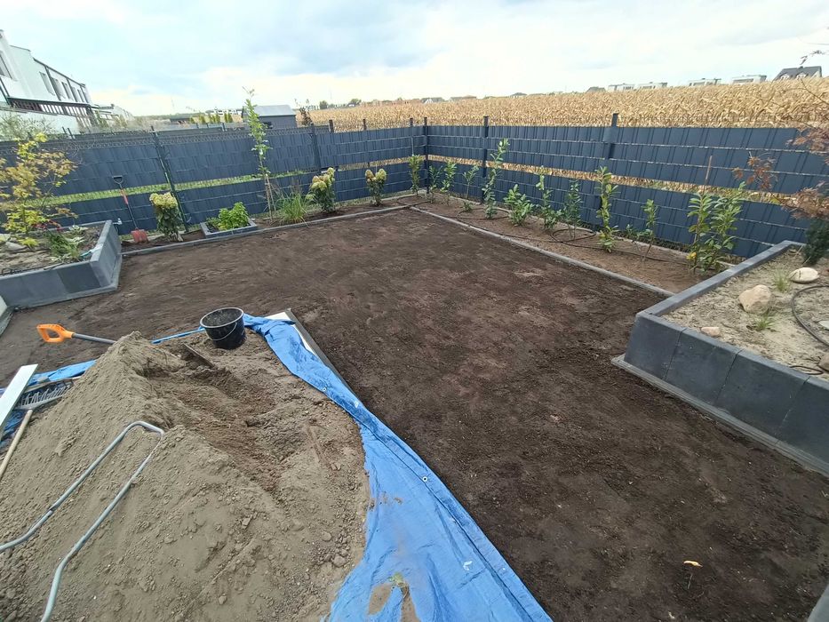 Ogrodnik#Usługi ogrodnicze#Zakładanie ogrodów.