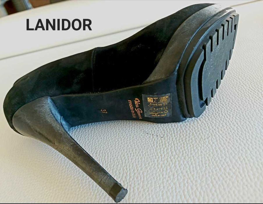 Sapato de Sra Marca LANIDOR