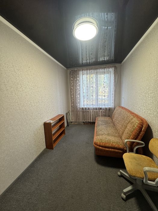 Продаж кімнати в гуртожитку на Соборній