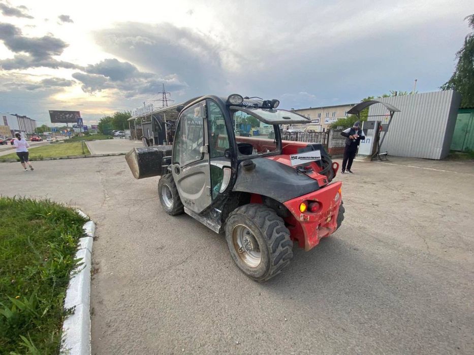Оренда навантажувач мініманіту (manitou) до 2т